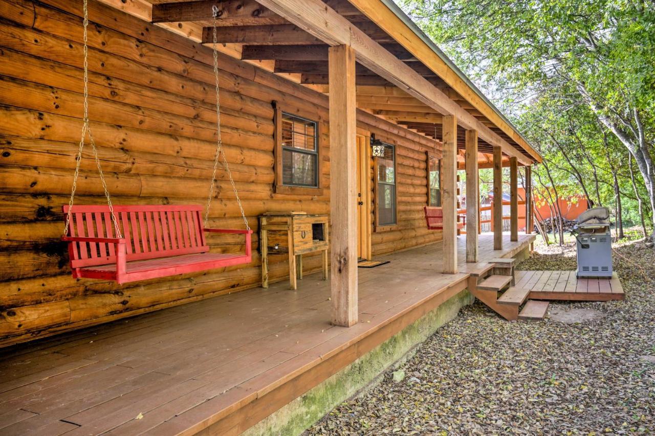 Villa Cozy New Braunfels Family Cabin With Porch And Views! Exterior foto